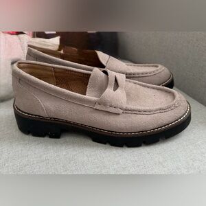House of Harlow 1960 Suede Loafers in Taupe